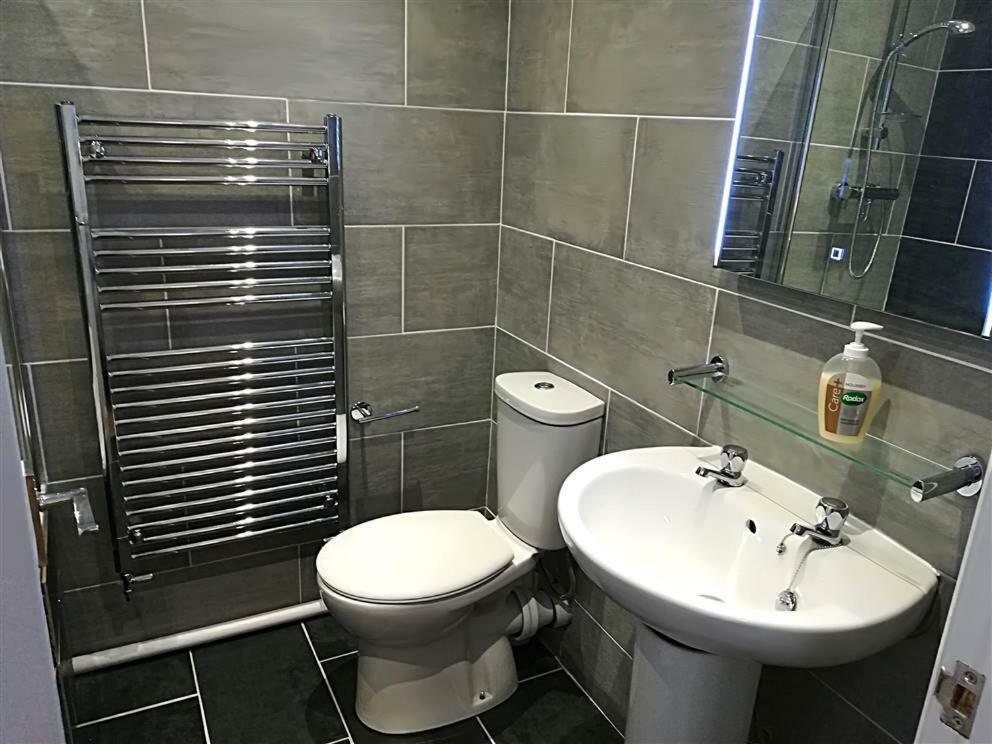 2 Bedroom Modern Apartment, Uplands, Swansea Buitenkant foto